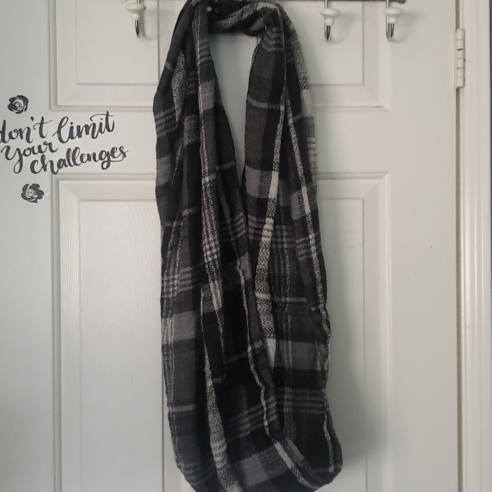Gray Winter Set🧣 - Picture 3 of 5